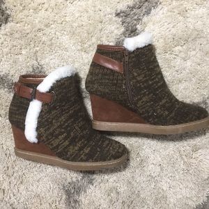 Muk Luks ankle wedge booties